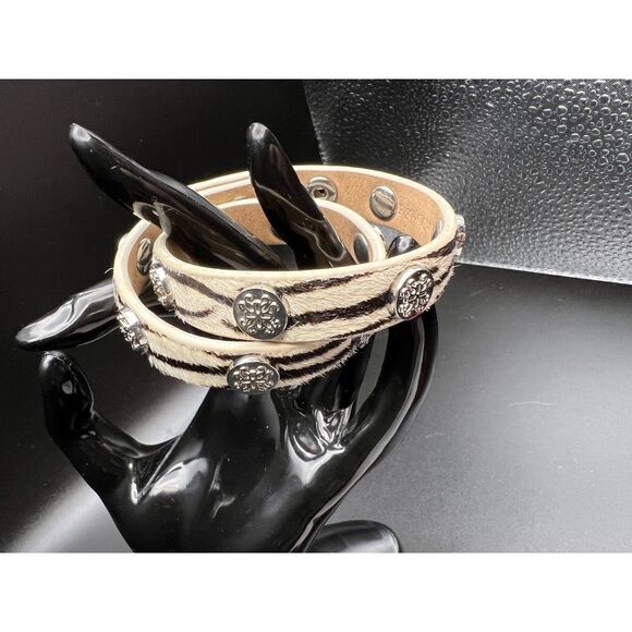 Rustic Cuff Leather Zebra Cuff - Picture 5 of 7